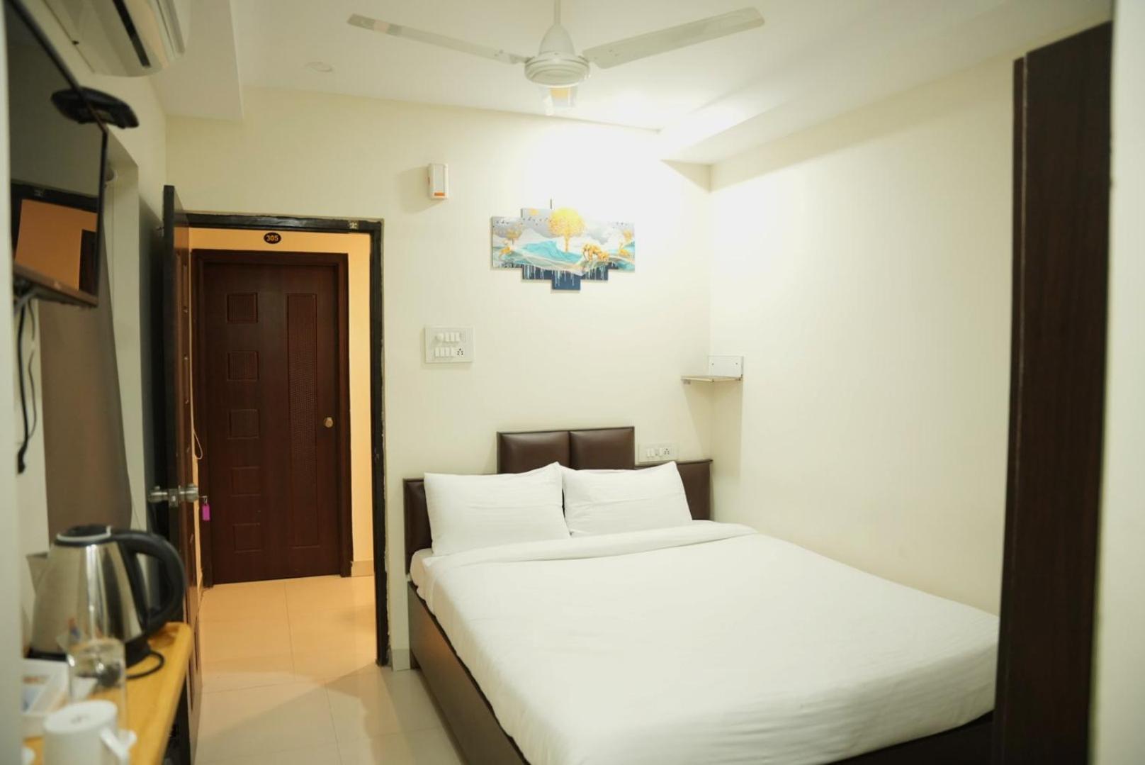 Da Lara Suites Kondapur  외부 사진