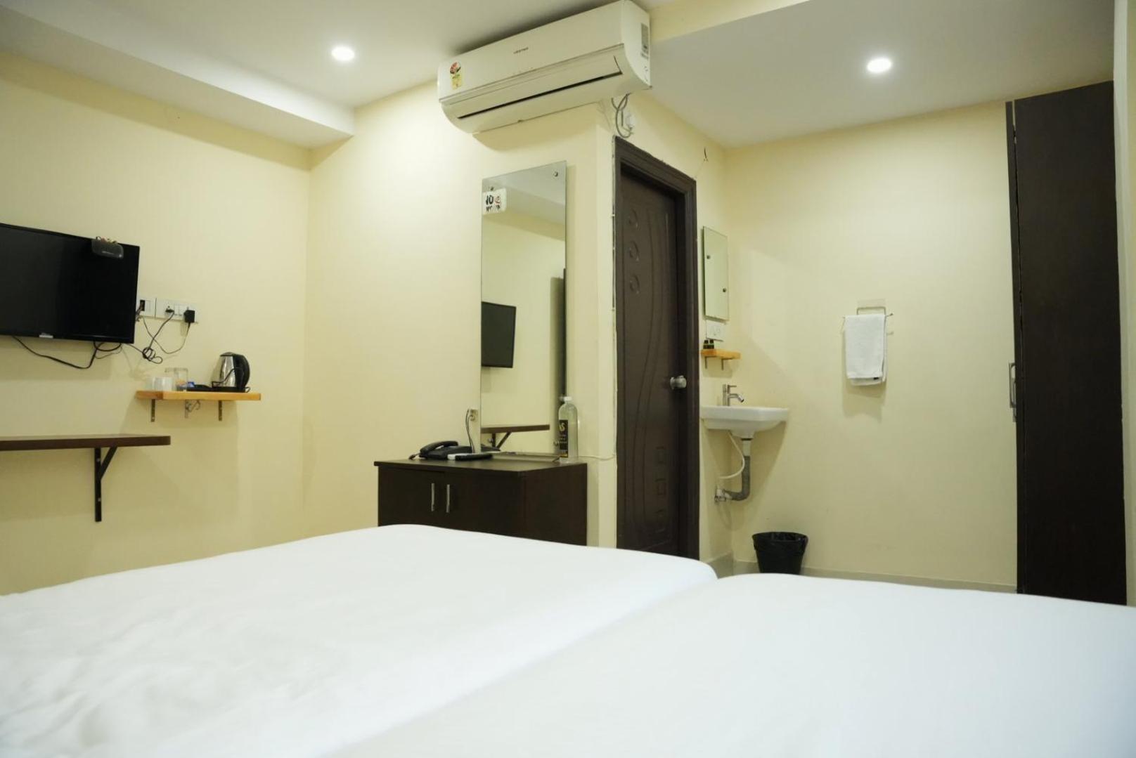 Da Lara Suites Kondapur  외부 사진